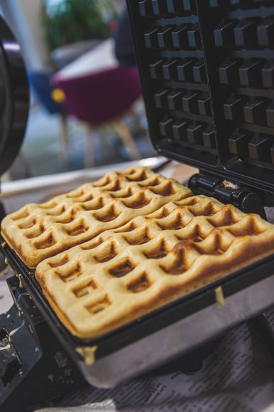 ilustrasi waffle machine