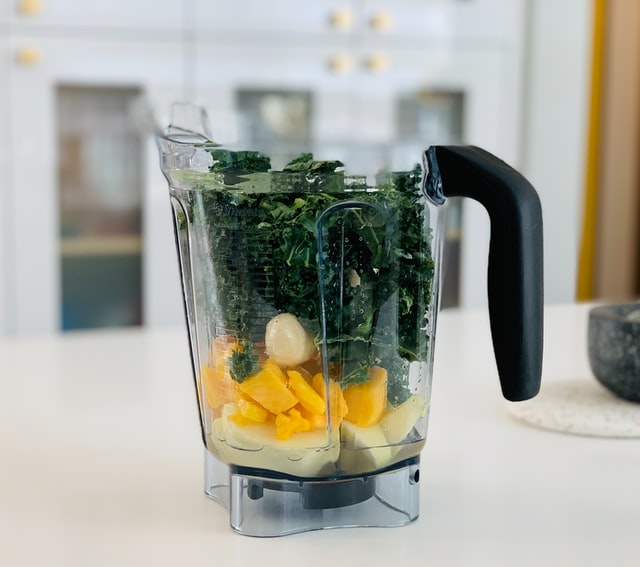 sayur-sayuran di dalam blender