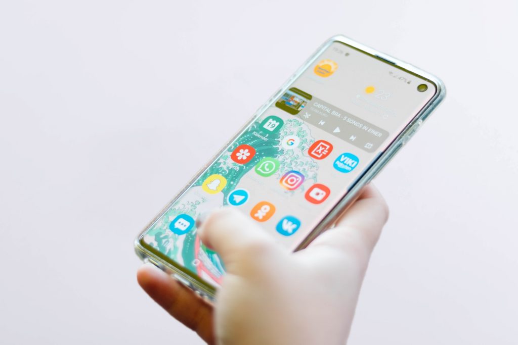 Ilustrasi Whatsapp Business Multiple Admin